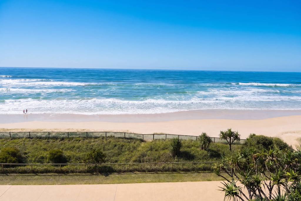 2 Bedroom Ocean View, apartment 14 interior