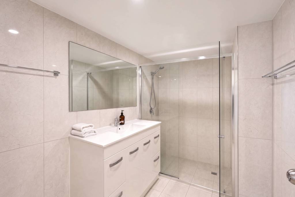 2 Bedroom Ocean View, apartment 14 interior