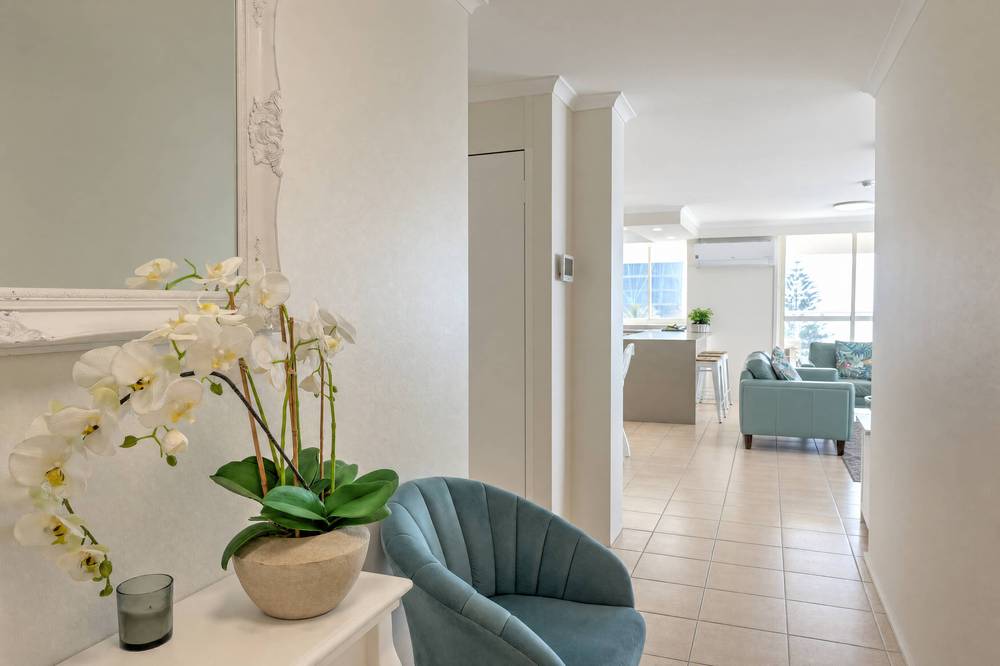 Superior 3 Bedroom Ocean View, apartment 18 interior