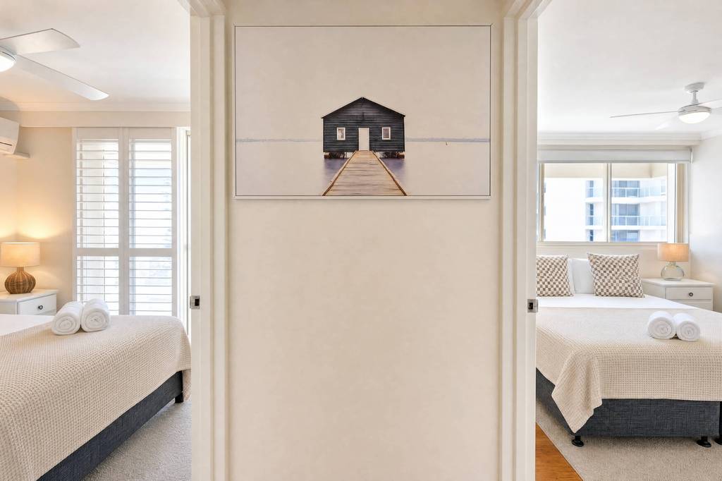 Superior 3 Bedroom Ocean View, apartment 18 interior