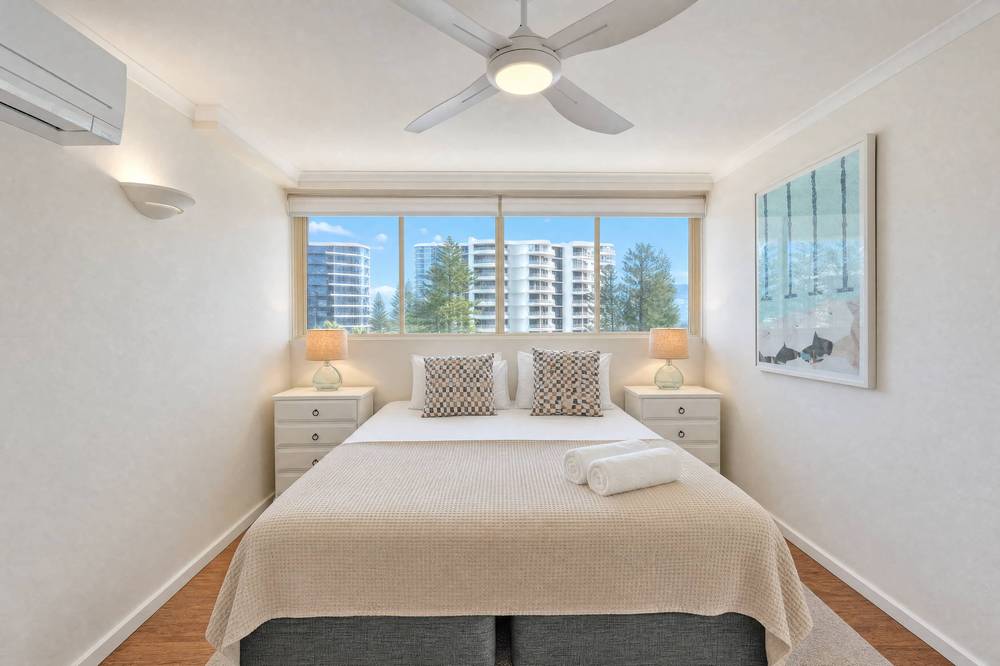 Superior 3 Bedroom Ocean View, apartment 18 interior