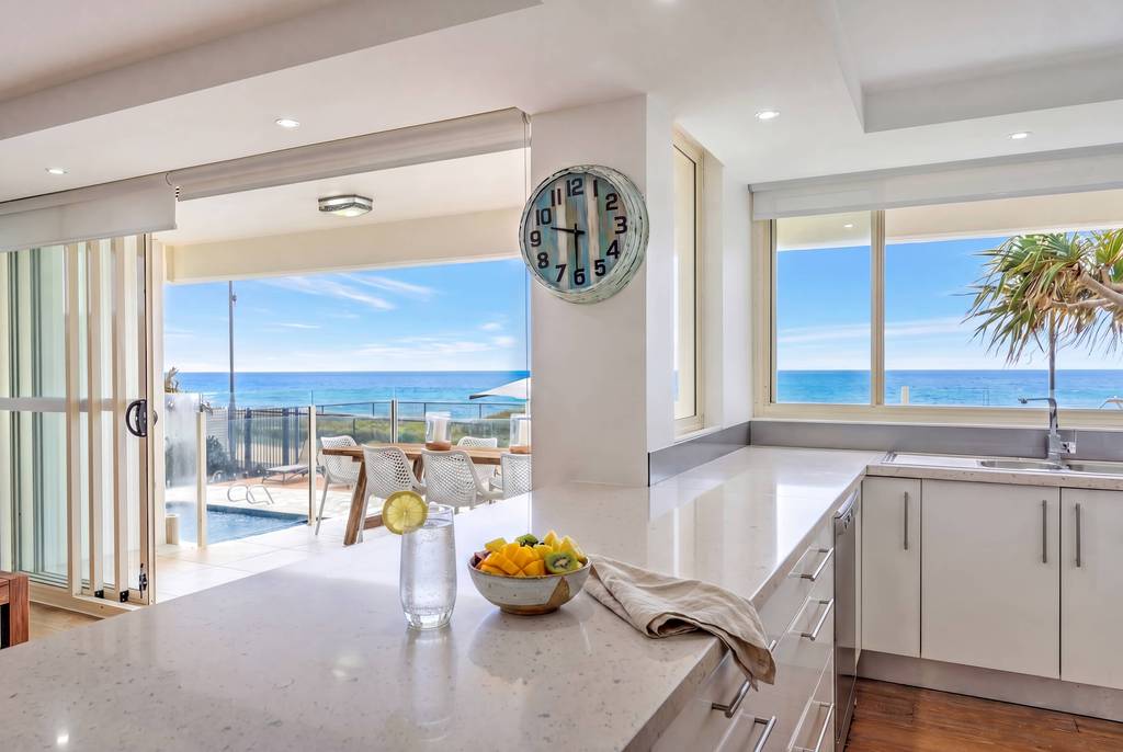 Premier 2 Bedroom Ocean View Courtyard, apartment 2 interior