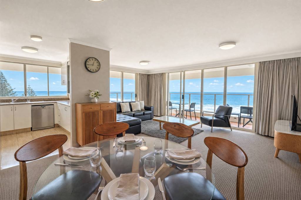Dining area and lounge of apartment 21