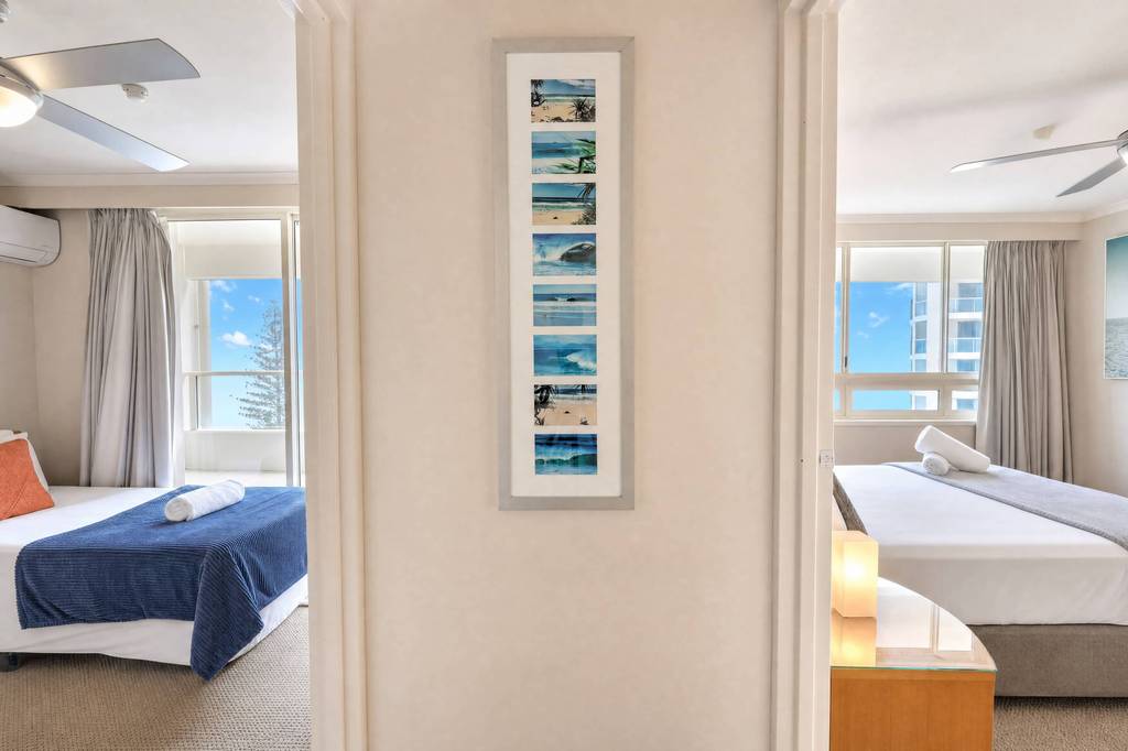 Superior 3 Bedroom Ocean View, apartment 21 interior