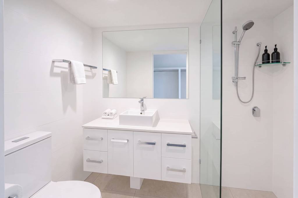 Superior 3 Bedroom Ocean View, apartment 22 interior