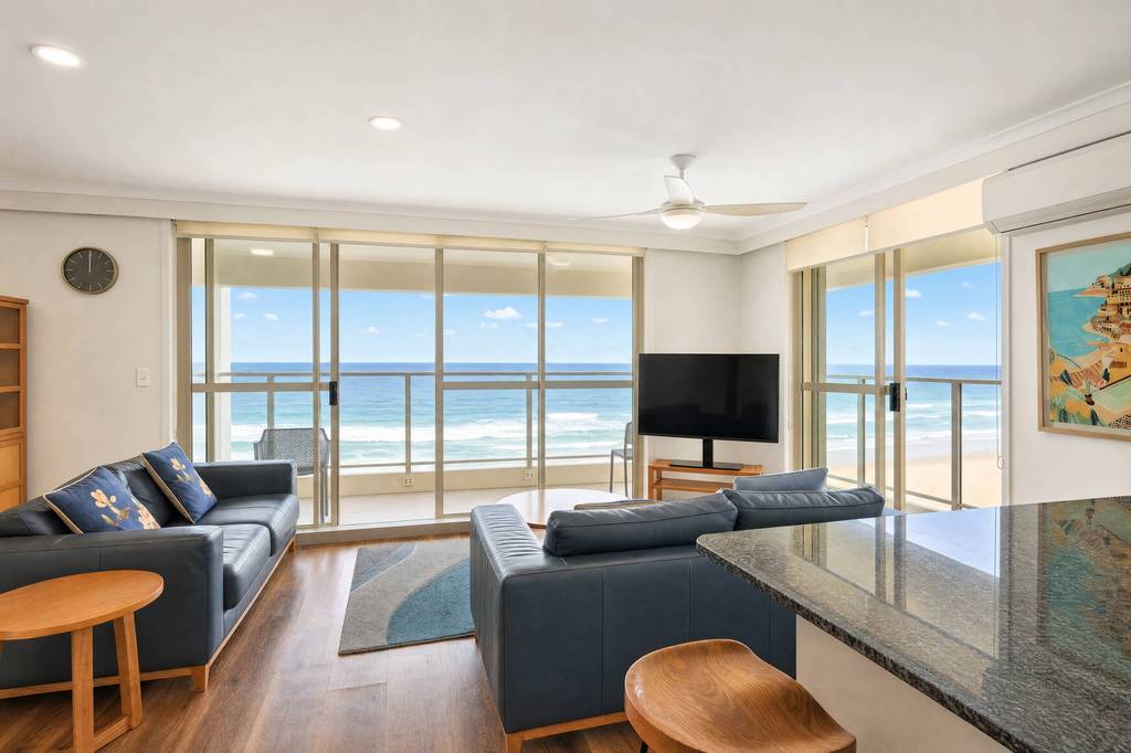 Superior 3 Bedroom Ocean View, apartment 22 interior