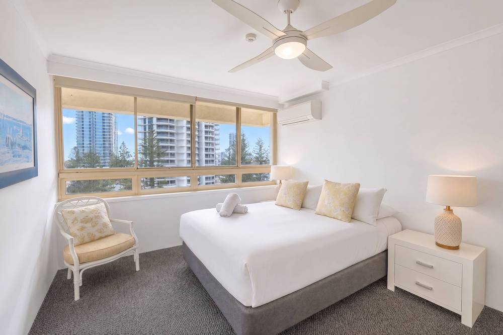 Superior 3 Bedroom Ocean View, apartment 22 interior