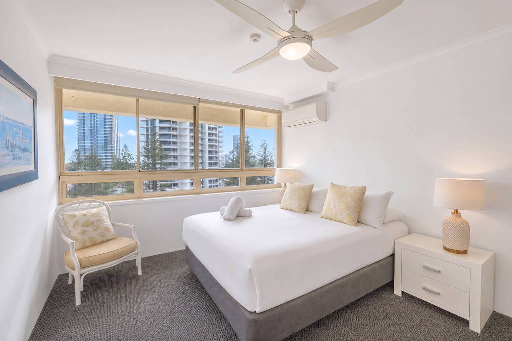 Superior 3 Bedroom Ocean View, apartment 22 interior