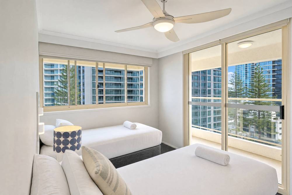 Superior 3 Bedroom Ocean View, apartment 22 interior