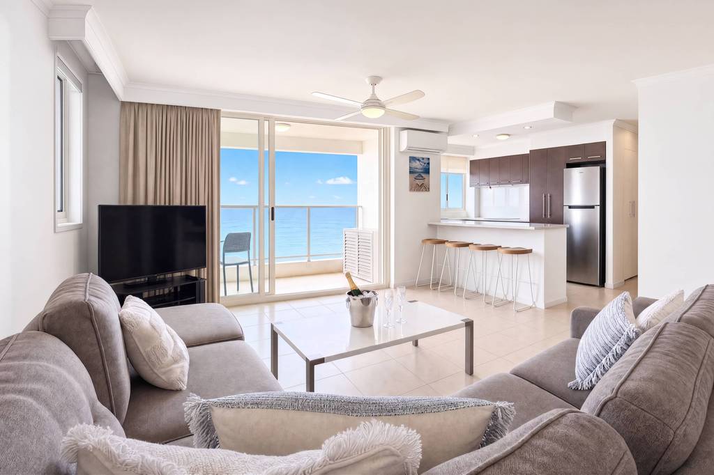 2 Bedroom Ocean View, apartment 23 interior