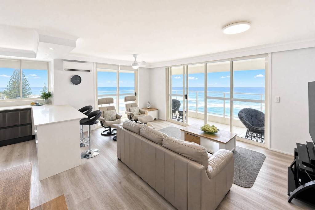 Superior 3 Bedroom Ocean View, apartment 24 interior