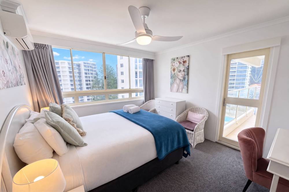 Superior 3 Bedroom Ocean View, apartment 24 interior