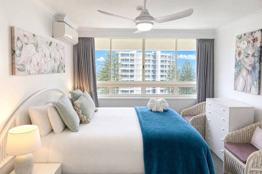 Superior 3 Bedroom Ocean View, apartment 24 interior
