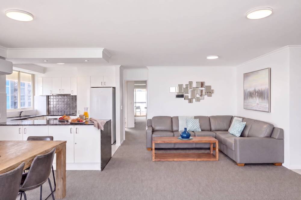 Superior 3 Bedroom Ocean View, apartment 25 interior