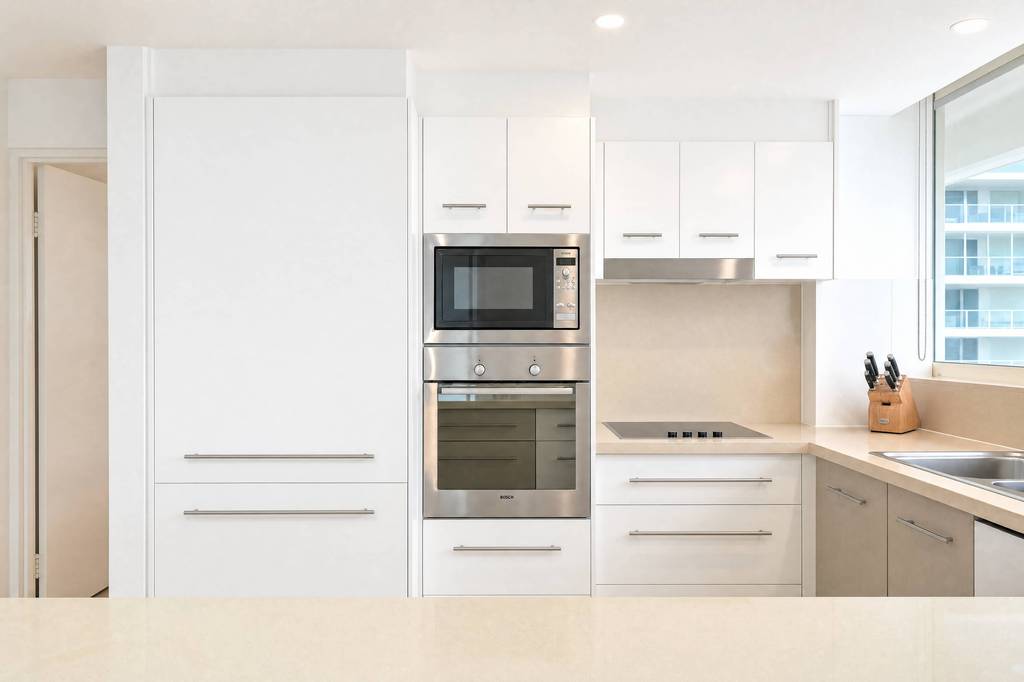 Superior 3 Bedroom Ocean View, apartment 30 interior