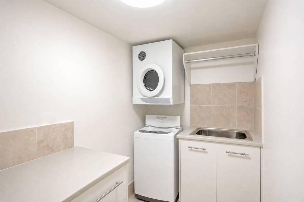Superior 3 Bedroom Ocean View, apartment 30 interior