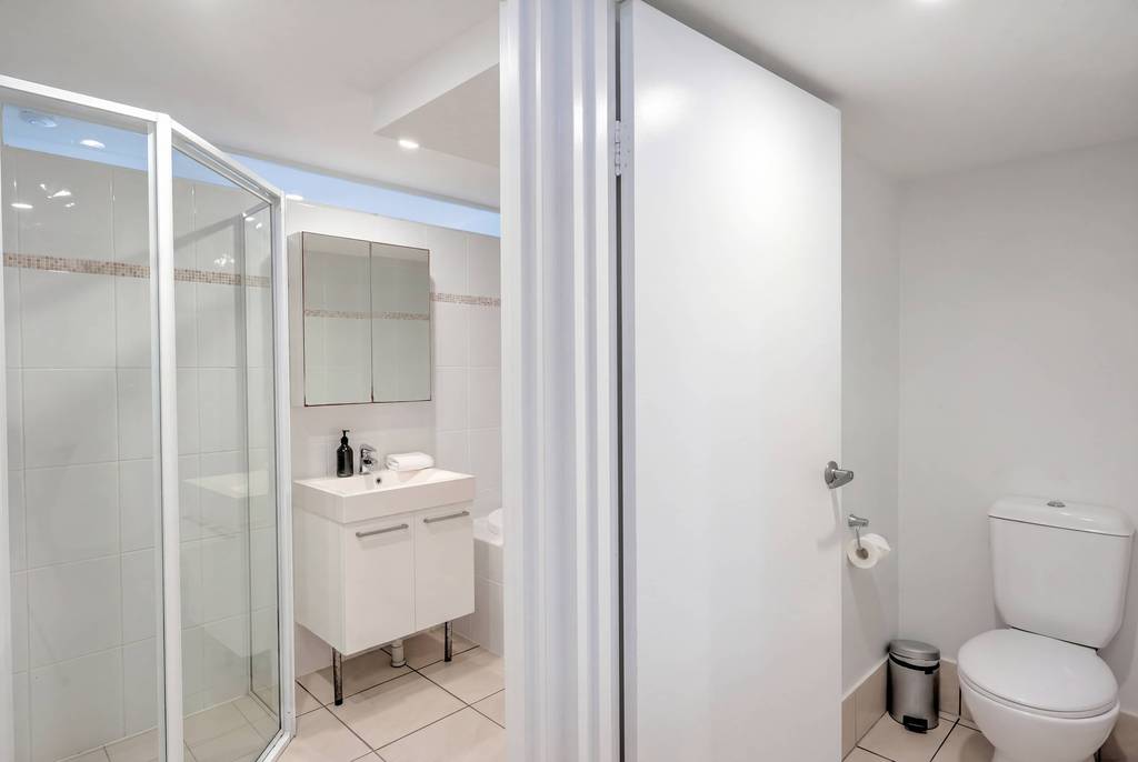 Superior 3 Bedroom Ocean View, apartment 7 interior