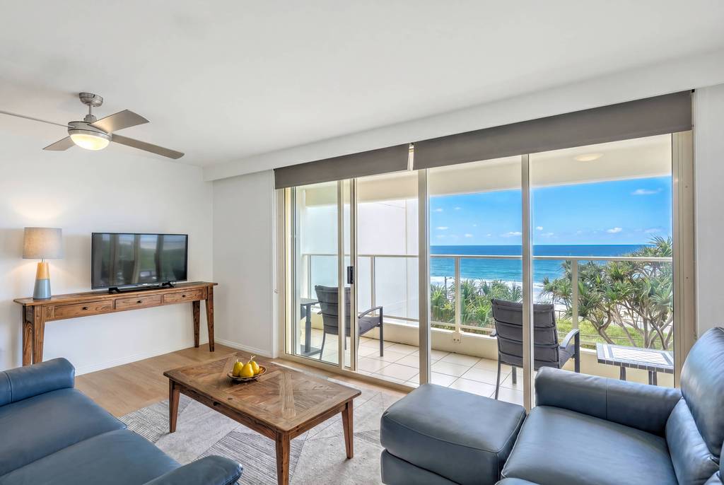 Superior 3 Bedroom Ocean View, apartment 7 interior