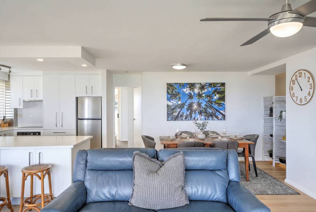 Superior 3 Bedroom Ocean View, apartment 7 interior