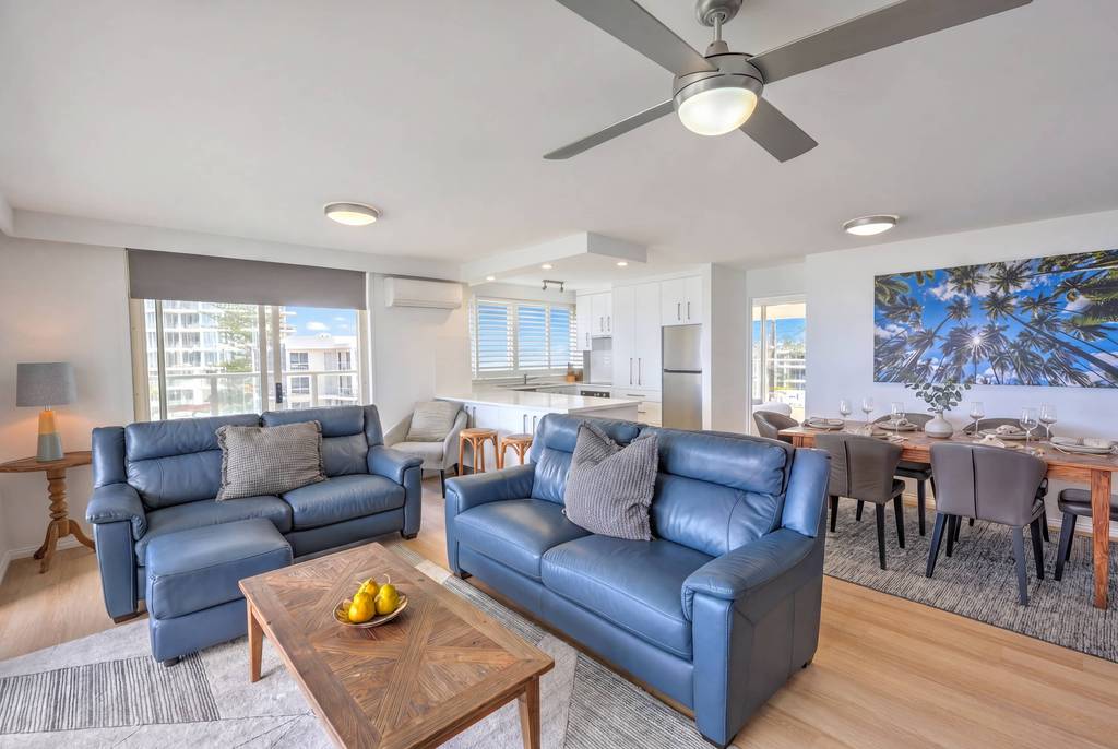Superior 3 Bedroom Ocean View, apartment 7 interior