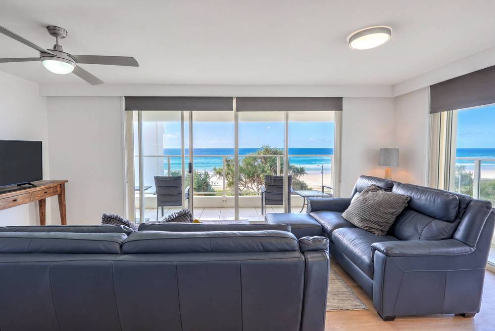 Superior 3 Bedroom Ocean View, apartment 7 interior