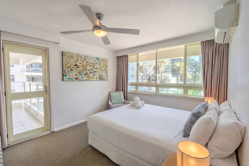 Superior 3 Bedroom Ocean View, apartment 7 interior
