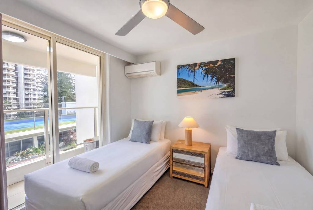 Superior 3 Bedroom Ocean View, apartment 7 interior
