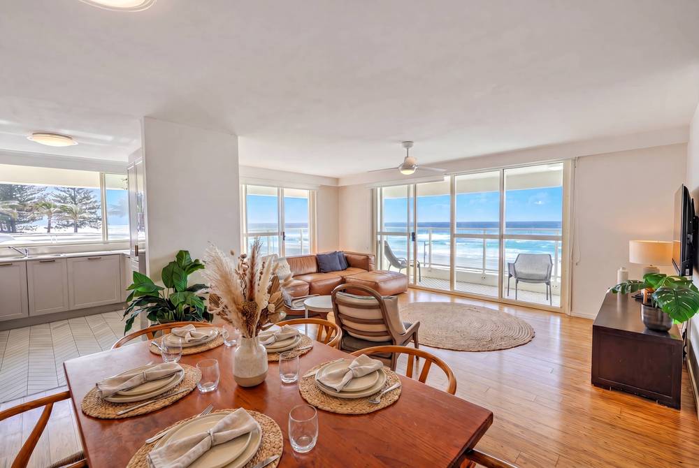 Superior 3 Bedroom Ocean View, apartment 9 interior